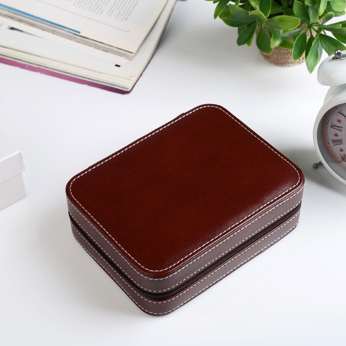 Шкатулка кожзам под часы 4 отделения "Белая строчка на кофейном" 6х18х14 см