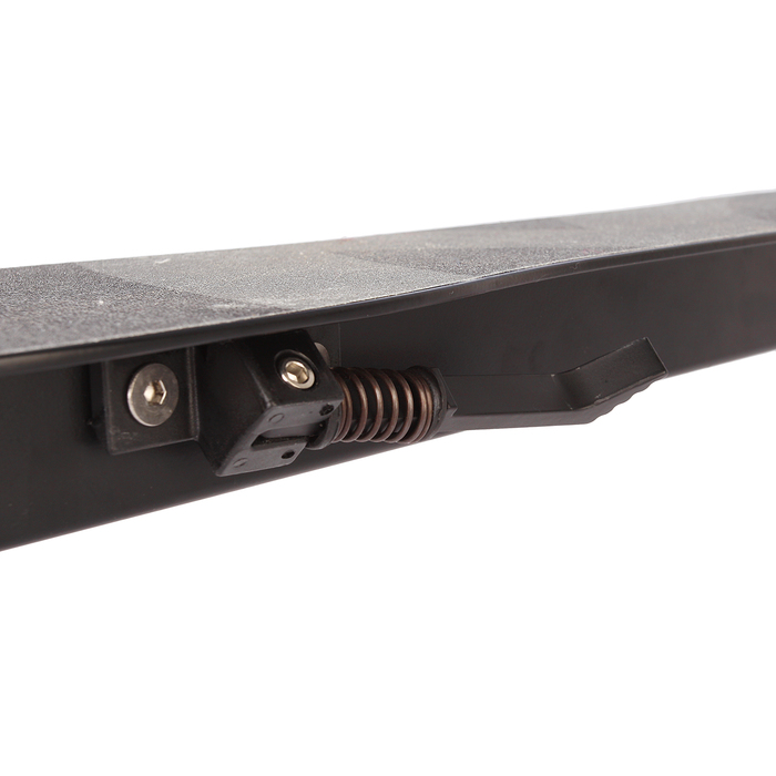 Электросамокат Novatrack колеса 140мм, P 12V150W, 25 км/ч, max 100кг, цвет черный