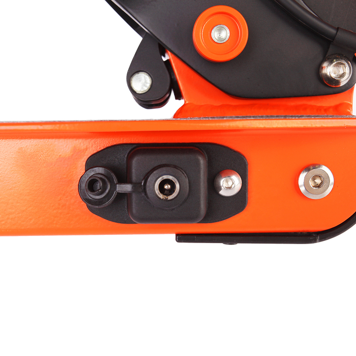 Электросамокат Novatrack колеса 140мм, P 12V150W, 25 км/ч, max 100кг, цвет оранжевый