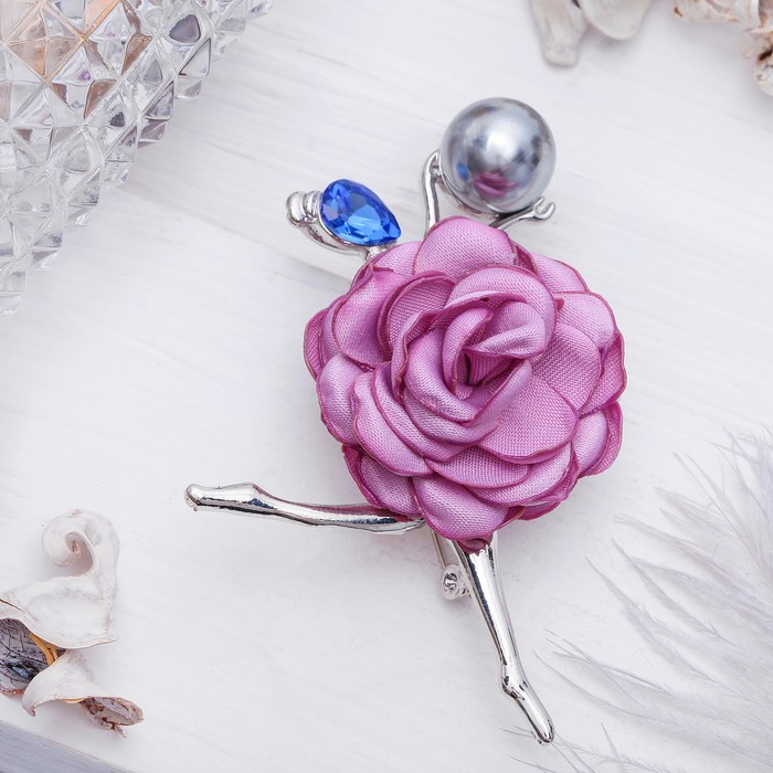 Брошь "Балерина" в цветочном платье, цвет розовый в серебре