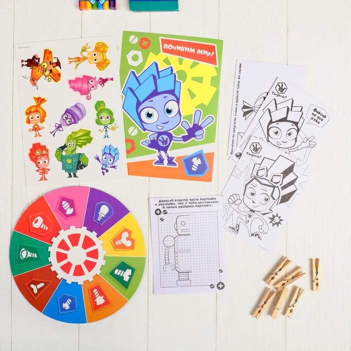 Игры в дорогу ФИКСИКИ "Фаер и Нолик!" + пластилин, карандаши 6 шт., прищепки 12 шт.