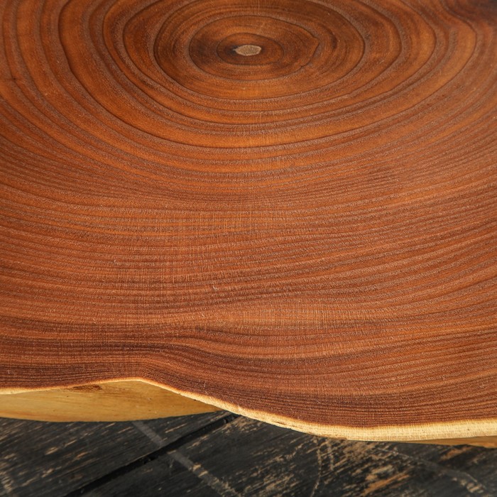 Доска сервировочная из массива оливы "Спил", 35-40 х 25-30 см