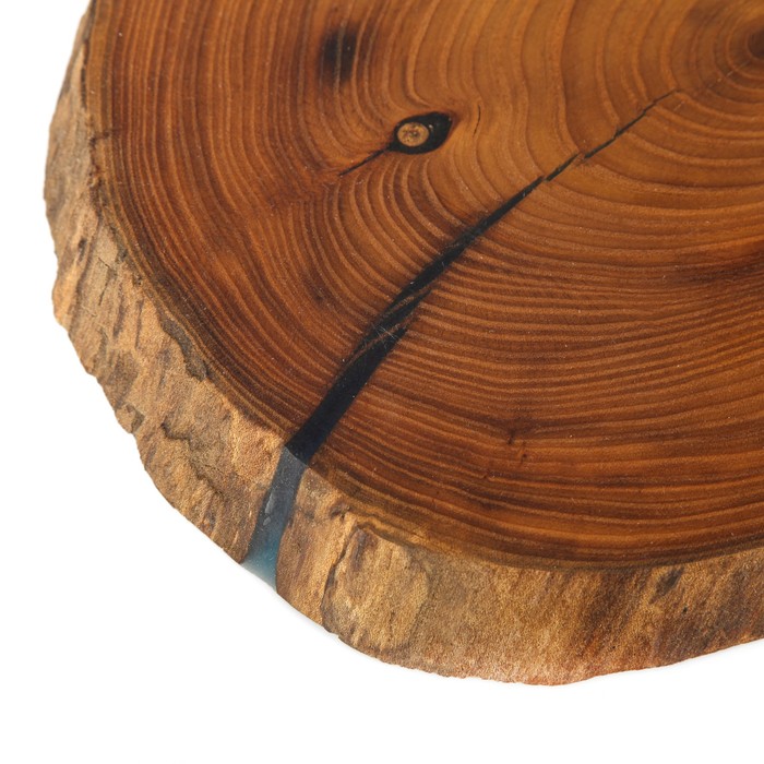 Доска сервировочная из массива оливы "Спил", 35-40 х 25-30 см