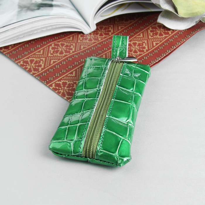 Ключница, отдел на молнии, металлическое кольцо, крокодил, цвет зелёный