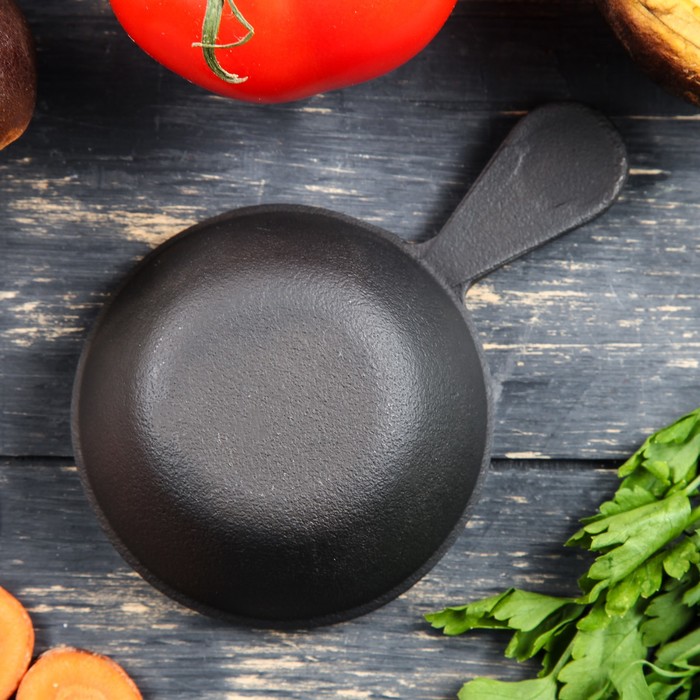 Соусница чугунная 70*30 мм с литой ручкой