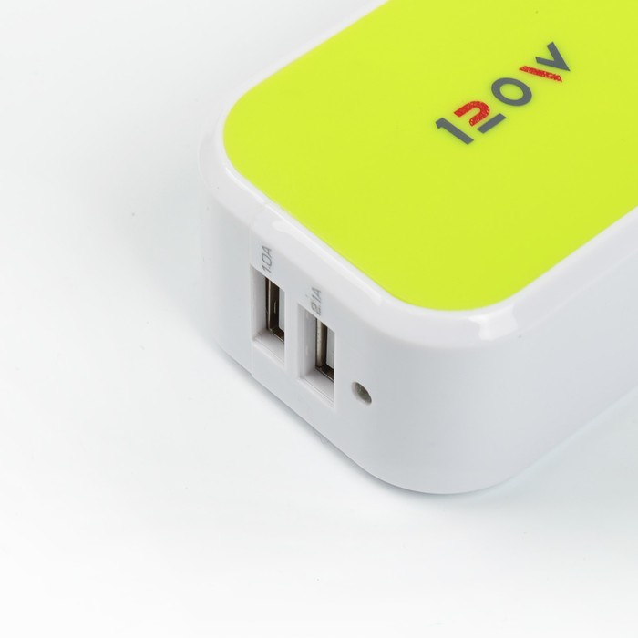 Разветвитель прикуривателя, 2 гнезда 2 USB с индикатором, зеленый