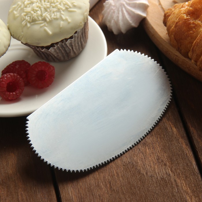 Шпатель кондитерский "Зубчики"