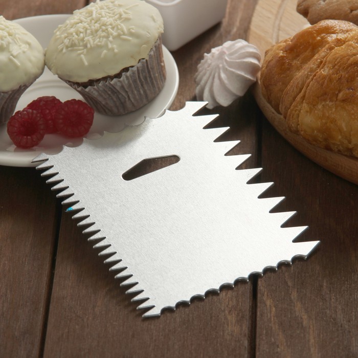 Шпатель кондитерский "Зубчики"