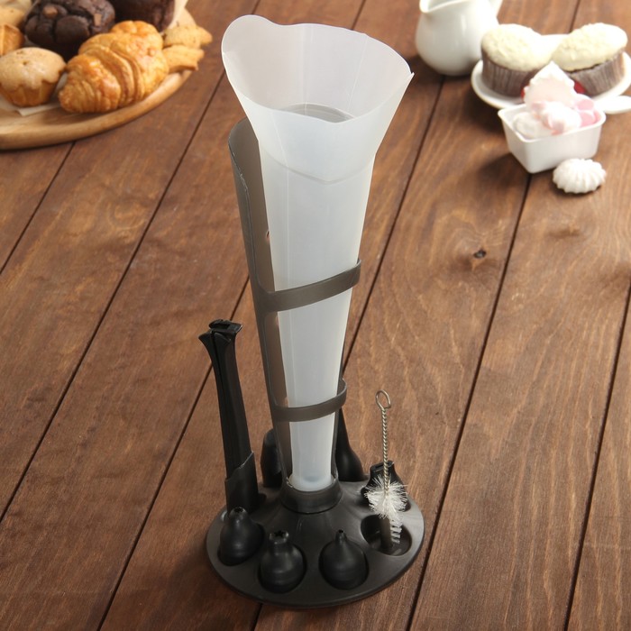 Мешок кондитерский, 6 насадок, на подставке, с зажимом и ершиком