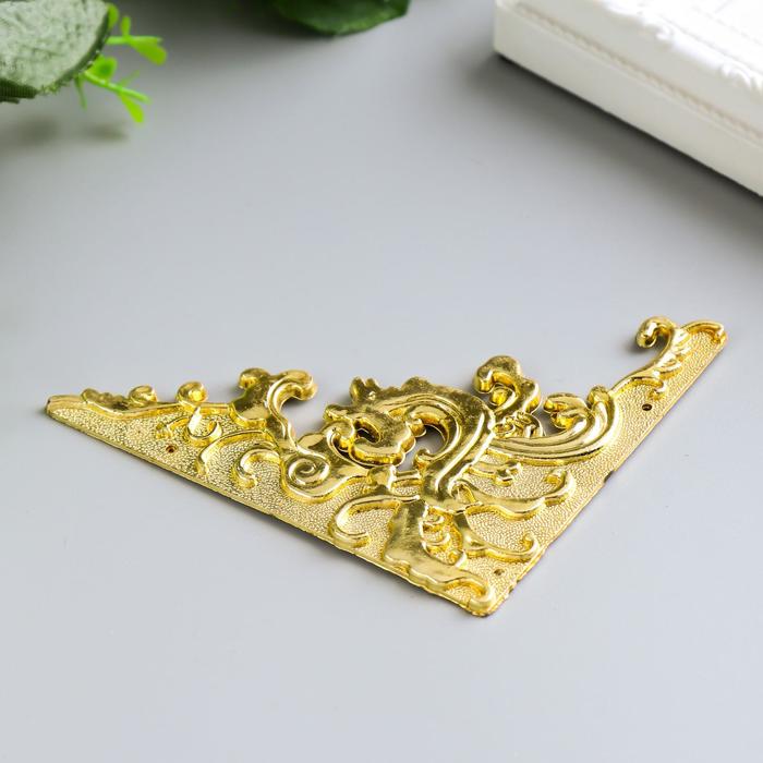 Уголок декоративный "Языки пламени" 8,5х8,5 см С-040