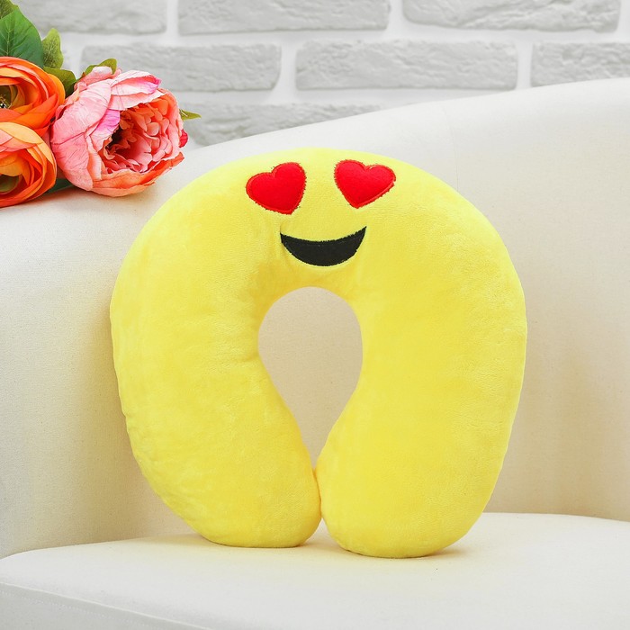 Подголовник "Влюблённый смайл"