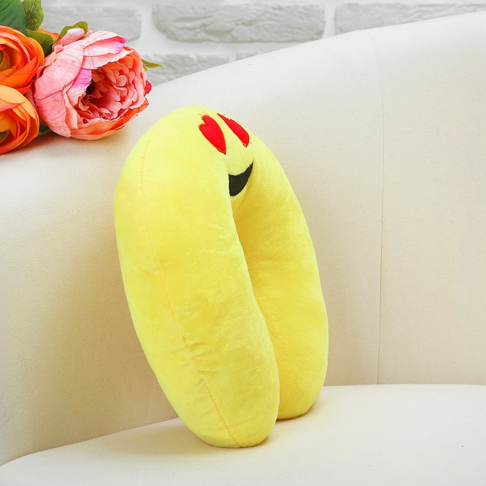 Подголовник "Влюблённый смайл"