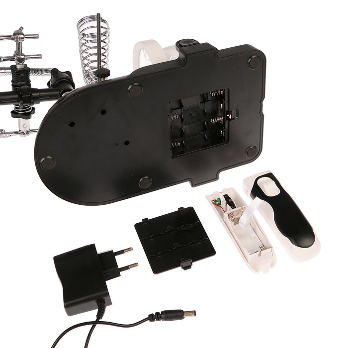 Третья рука для пайки набор, x2,5, x5, x16, 90мм,75мм,37мм, бат 4АА,кругл вилка 220V,18*28см