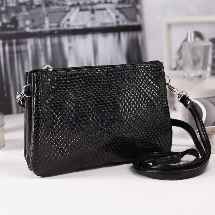 Сумка женская, 1 отдел на молнии, наружный карман, длинный ремень, чёрный лак