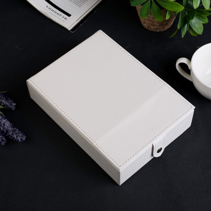 Шкатулка кожзам для украшений с зеркалом "Снежная" 5,5х21,5х15 см