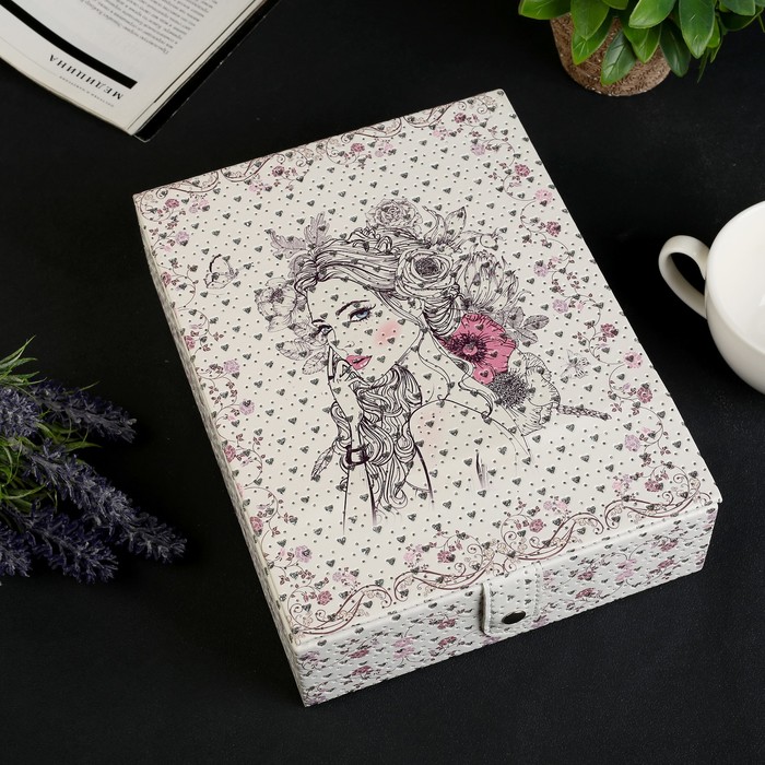 Шкатулка кожзам для украшений с зеркалом "Девушка" блёстки 6,5х24х18 см