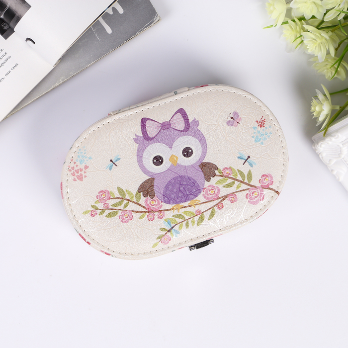 Шкатулка кожзам для украшений овальная "Совушка с бантиком" жемчужный блеск 6х17,5х11,5 см