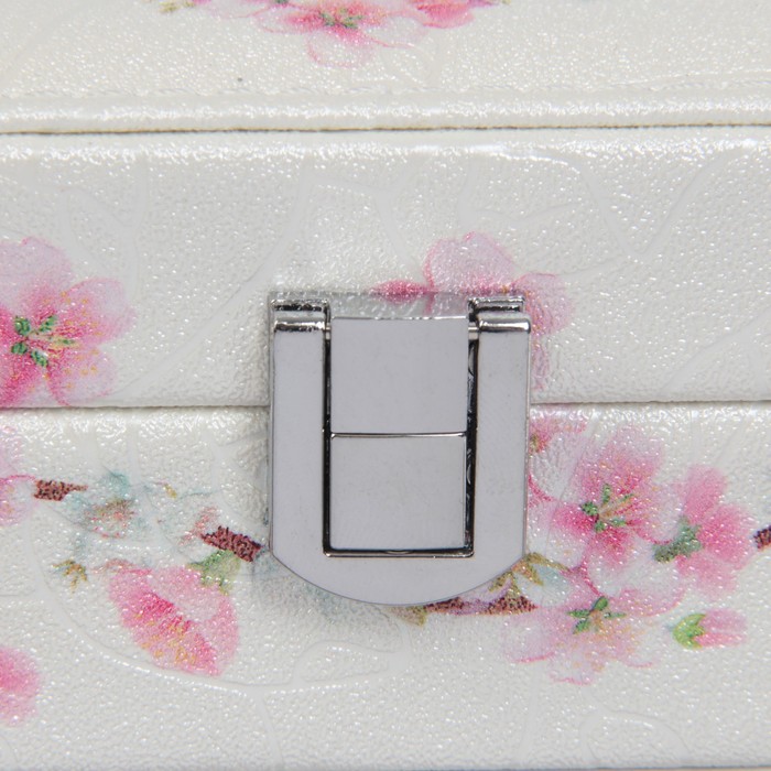 Шкатулка кожзам для украшений "Бабочка и яблоневый цвет" жемчужный блеск 6х16х10 см