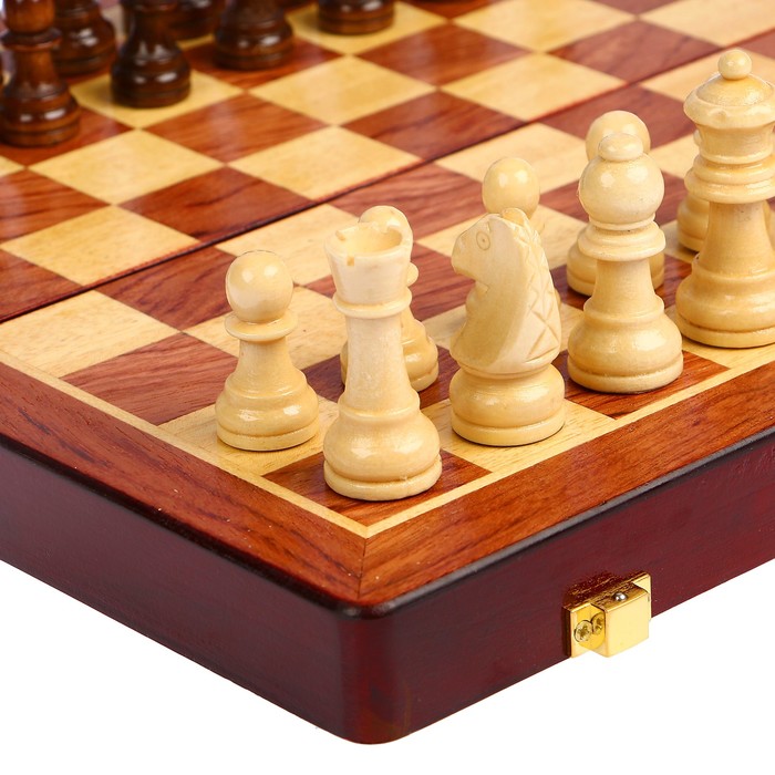 Шахматы магнитные деревянные, клетка 3 см, (фигуры от 3.5 см до 6.5 см), 30х15 см