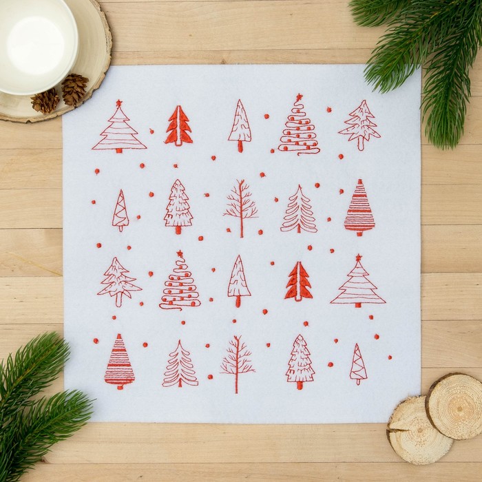 Салфетка декоративная "Зимняя" с вышивкой 30х30 см, фетр 100 %п/э