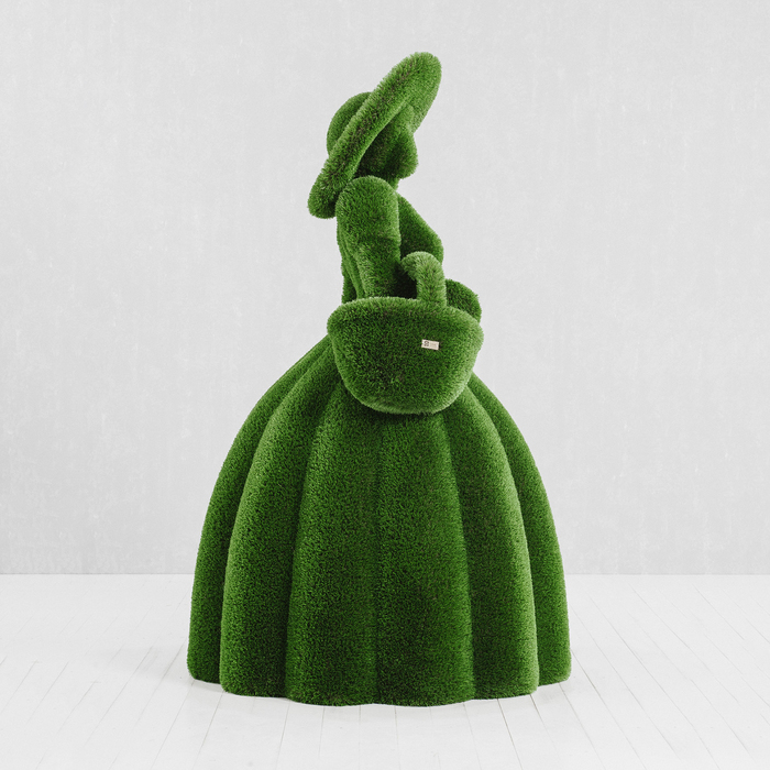 Топиар фигура "Девушка с корзиной"