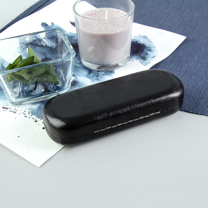 Футляр для очков "Озеро", отдел на клапане, цвет чёрный