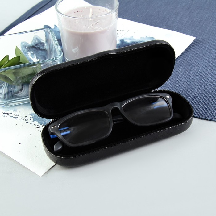 Футляр для очков "Тюльпаны", отдел на клапане, цвет чёрный