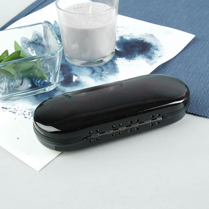 Футляр для очков "Природа", отдел на клапане, цвет чёрный