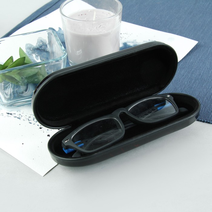 Футляр для очков "Природа", отдел на клапане, цвет чёрный