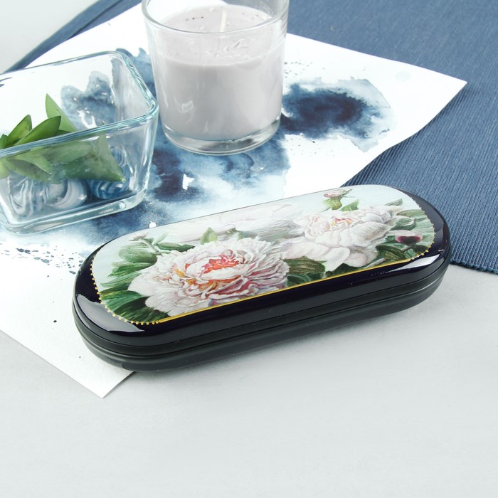 Футляр для очков "Пионы", цвет чёрный