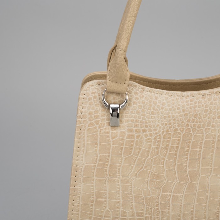 Сумка женская, отдел на молнии, наружный карман, длинный ремень, цвет кремовый