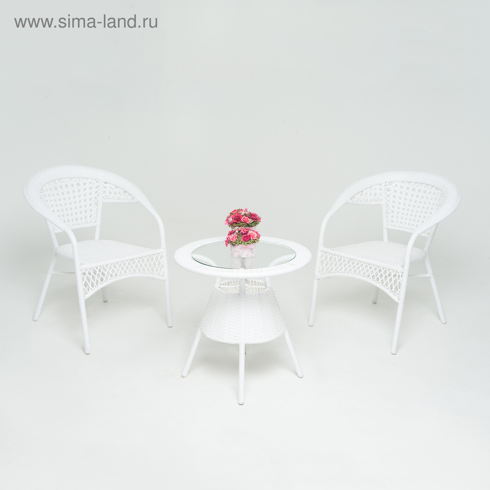 мебель из искусственного ротанга белого цвета