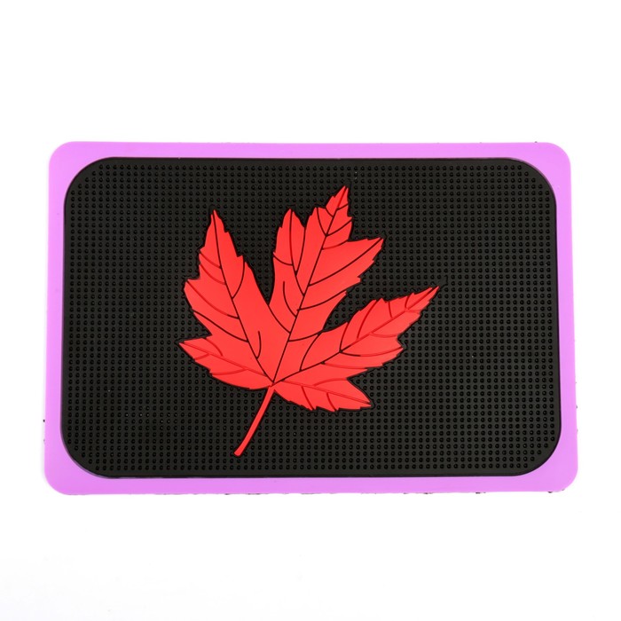 Коврик противосокльзящий, кленовый лист, черный с фиолетовой окантовкой