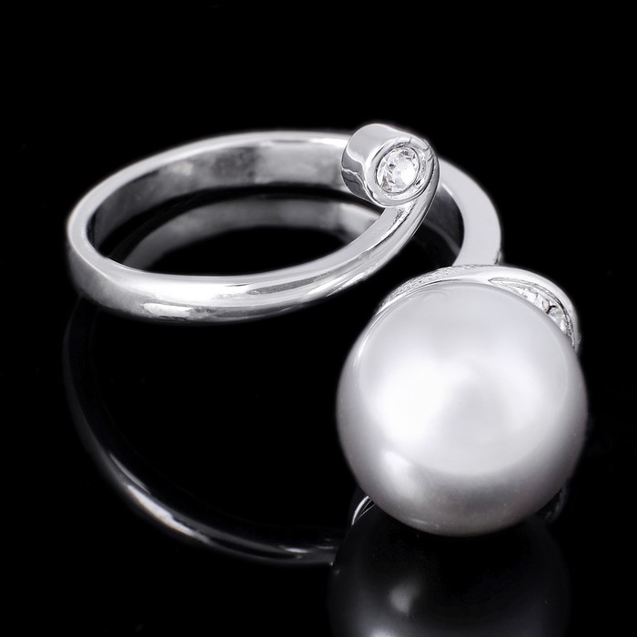 Кольцо "Исида", безразмерное, цвет белый в чернёном серебре