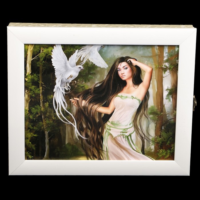 Ключница пластик "Девушка с голубем" 25х30 см