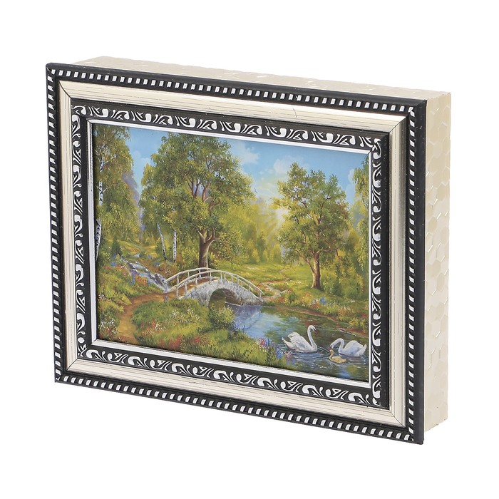 Ключница пластик "Лебеди на реке" 18х23 см