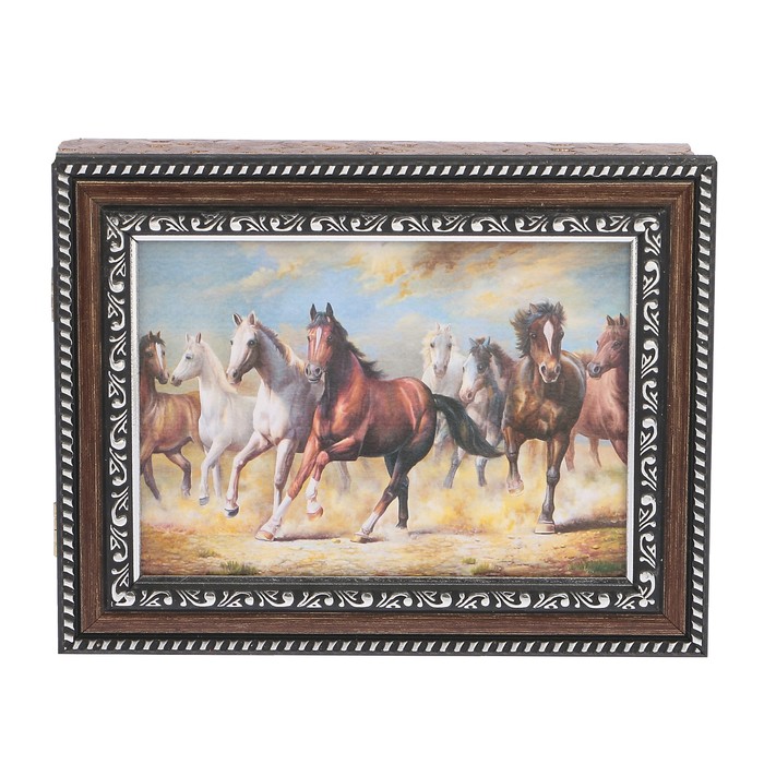 Ключница пластик "Лошади" 18х23 см