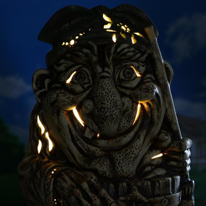 Садовый светильник "Бабка Ёжка"