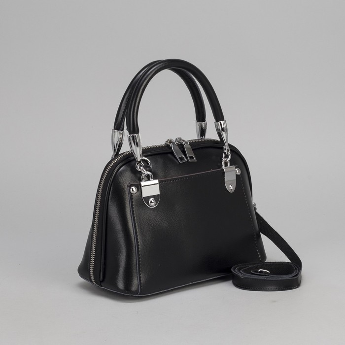 Сумка женская, отдел с перегородкой на молнии, 2 наружных кармана, длинный ремень, цвет чёрный