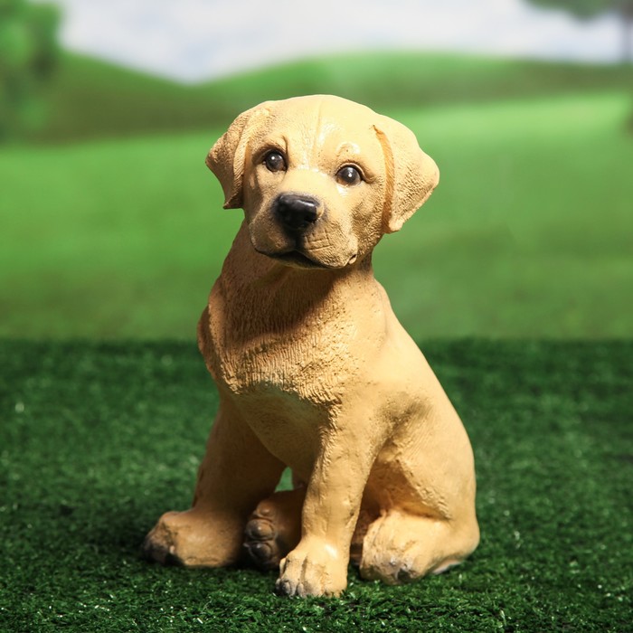 Садовая фигура "Лабрадор сидящий"