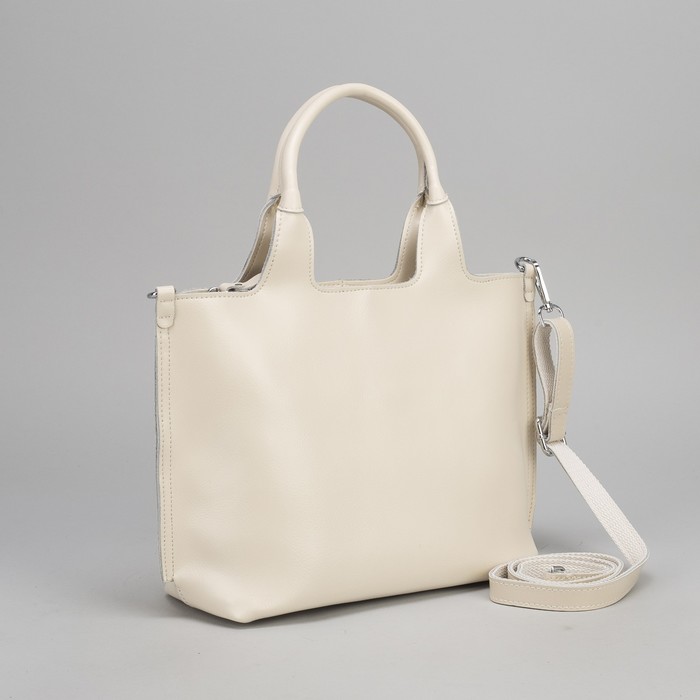 Сумка женская, отдел с перегородкой на молнии, наружный карман, длинный ремень, цвет молочный