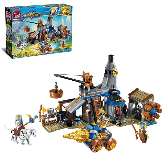 Конструктор «Нападение на кузницу», 368 деталей