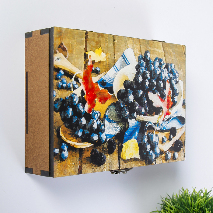 Ключница "Черный виноград" 15х21 см