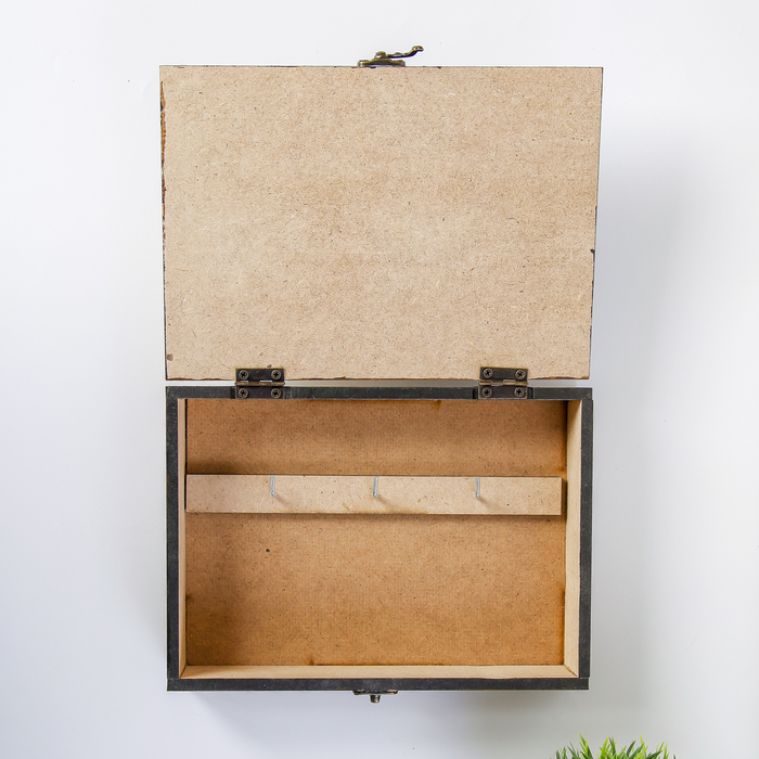 Ключница "Черный виноград" 15х21 см