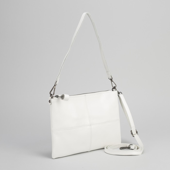 Клатч женский, отдел на молнии, наружный карман, длинный ремень, цвет белый