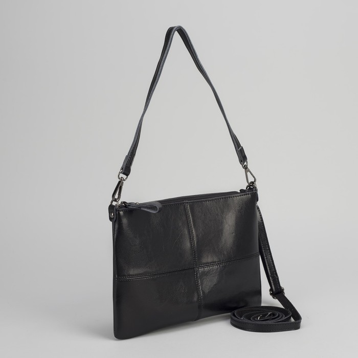 Клатч женский, отдел на молнии, наружный карман, длинный ремень, цвет чёрный