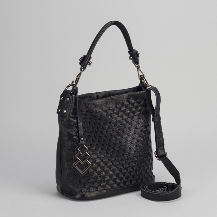 Сумка женская, отдел с перегородкой на молнии, наружный карман, длинный ремень, цвет чёрный