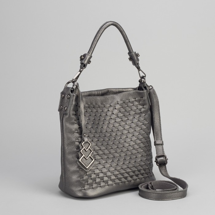 Сумка женская, отдел с перегородкой на молнии, наружный карман, длинный ремень, цвет бронзовый