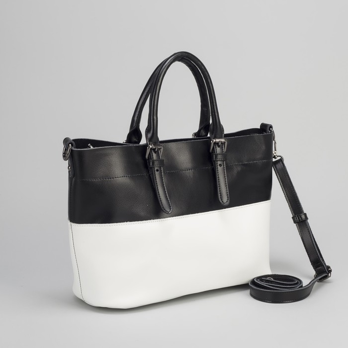 Сумка женская, отдел с перегородкой на молнии, наружный карман, длинный ремень, цвет чёрный/белый