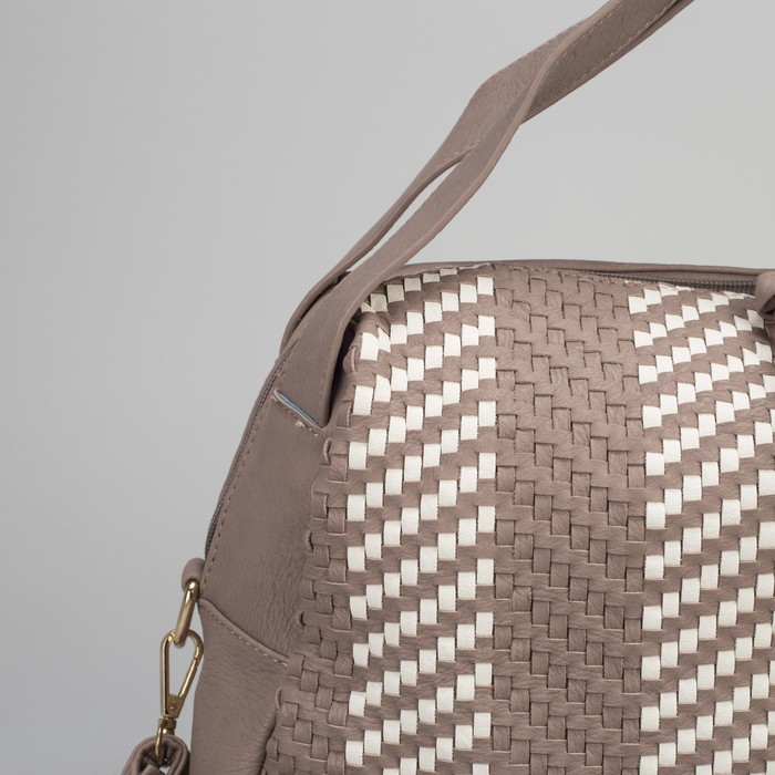 Сумка женская, отдел на молнии, наружный карман, длинный ремень, цвет хаки